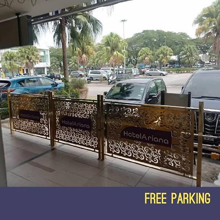 Golden Leaf Boutique Hotel Nusa Idaman Formerly Known As Ariana Hotel جوهر بهرو المظهر الخارجي الصورة
