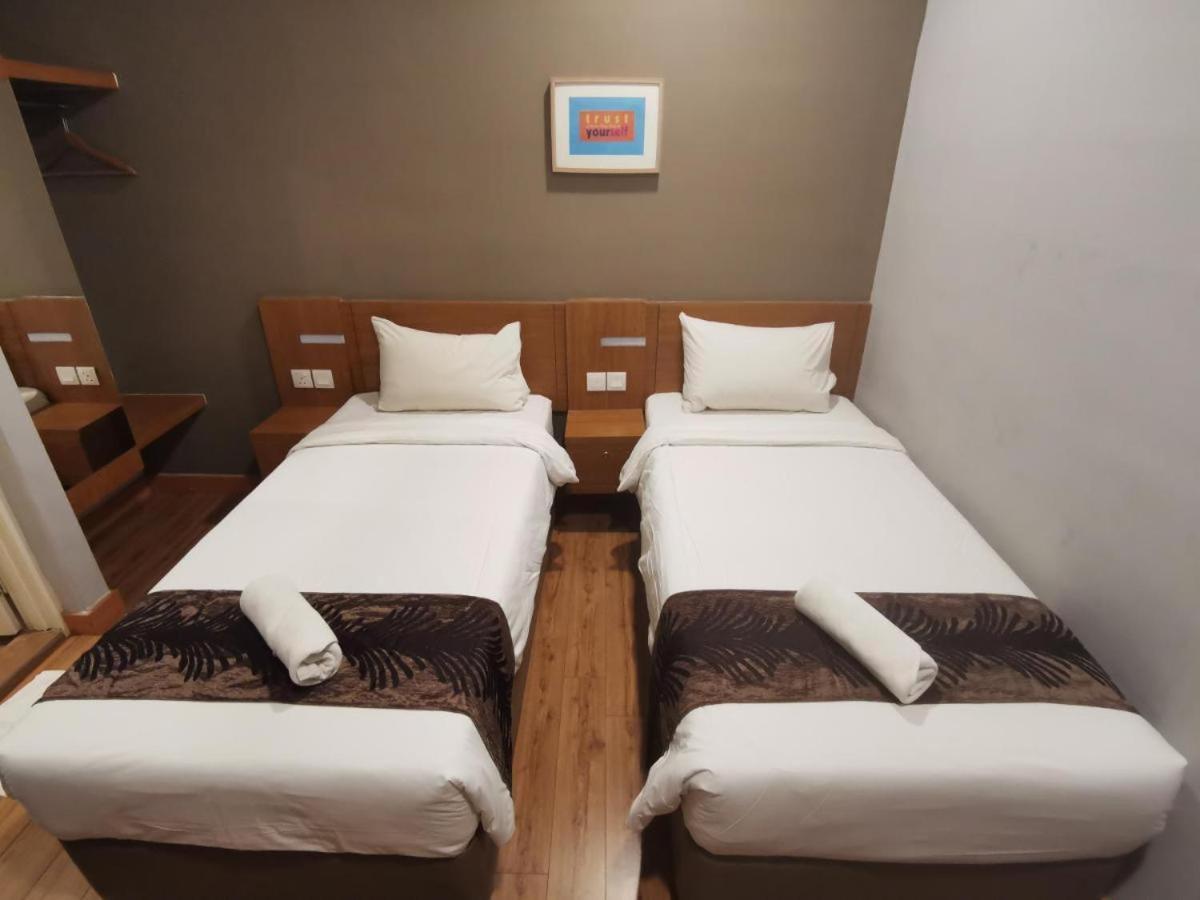 Golden Leaf Boutique Hotel Nusa Idaman Formerly Known As Ariana Hotel جوهر بهرو المظهر الخارجي الصورة