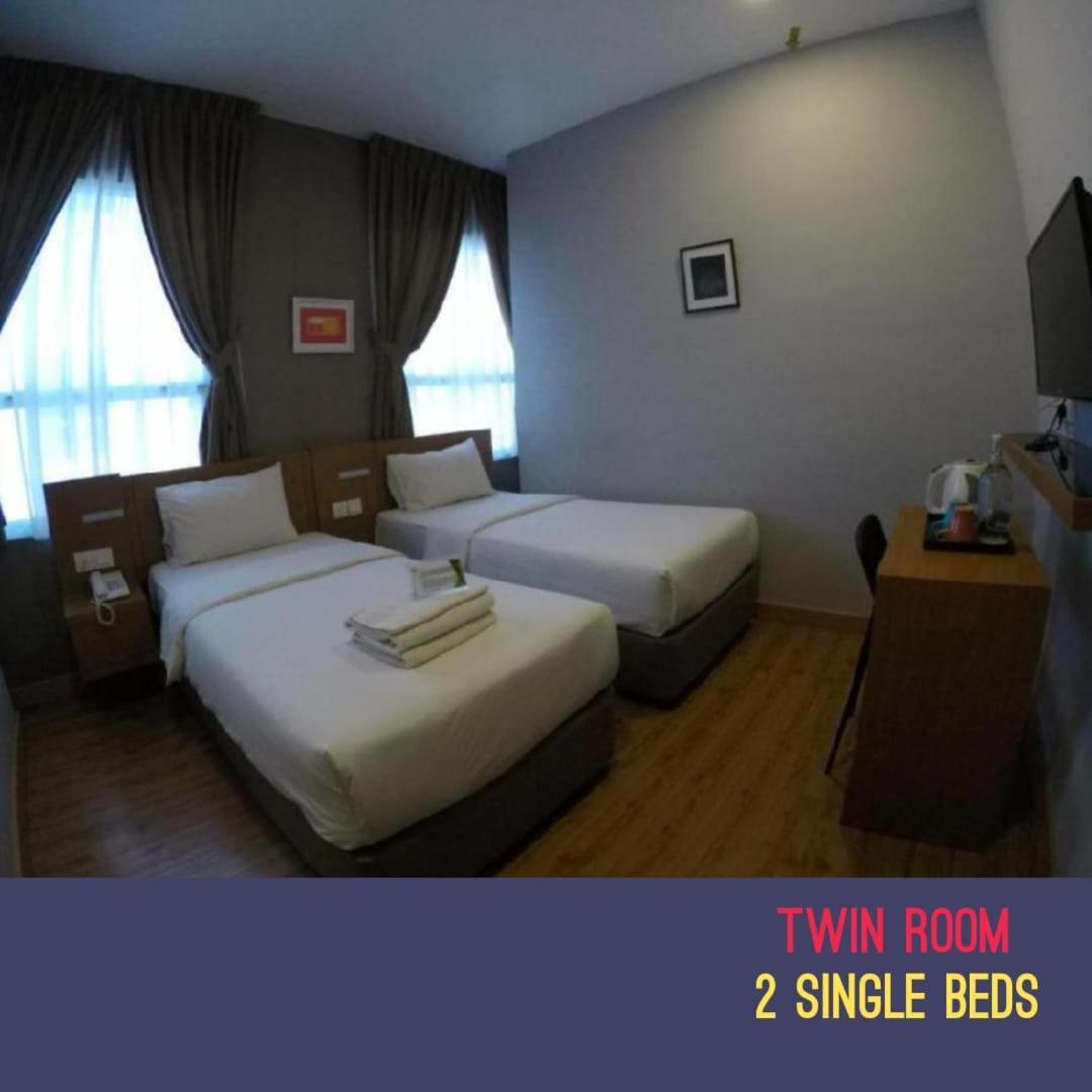 Golden Leaf Boutique Hotel Nusa Idaman Formerly Known As Ariana Hotel جوهر بهرو المظهر الخارجي الصورة