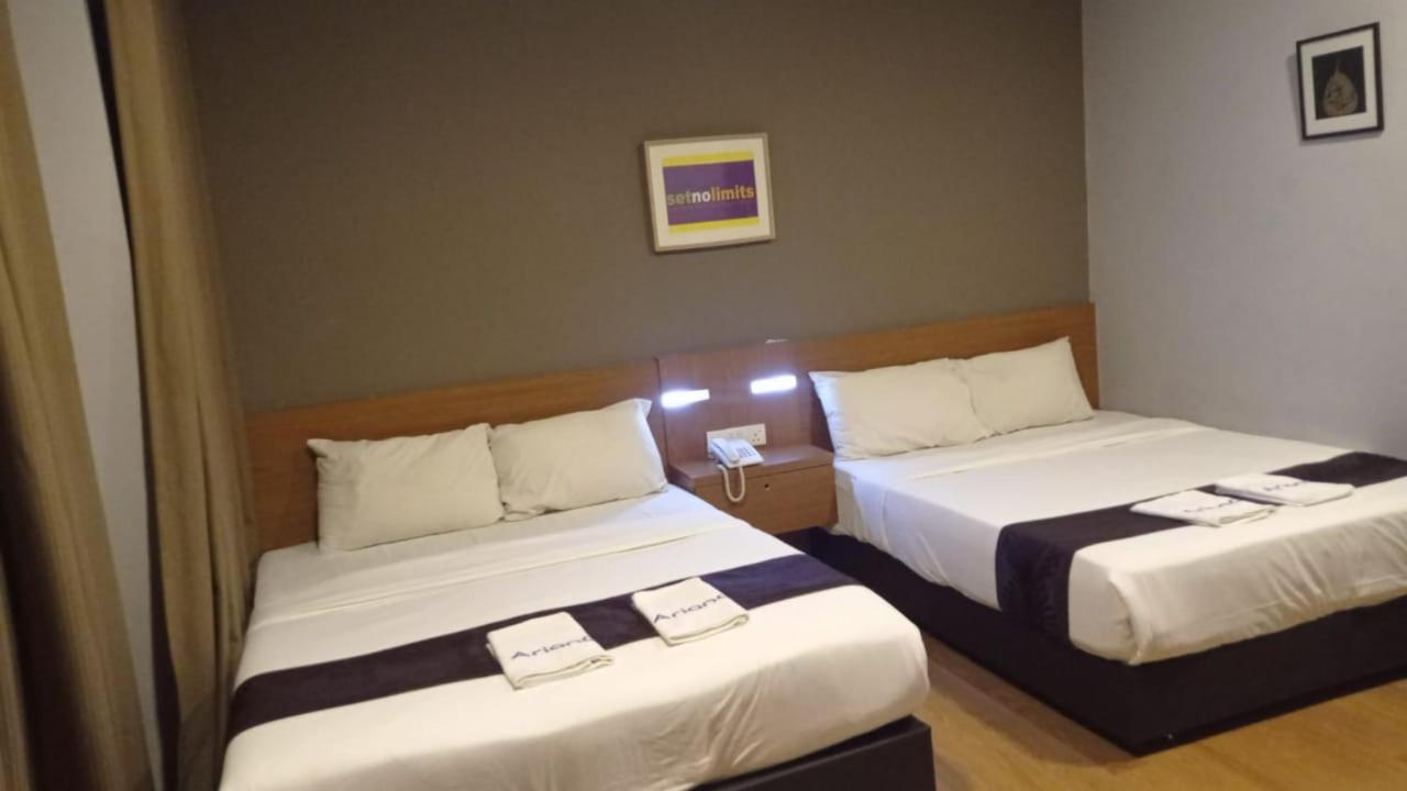 Golden Leaf Boutique Hotel Nusa Idaman Formerly Known As Ariana Hotel جوهر بهرو المظهر الخارجي الصورة