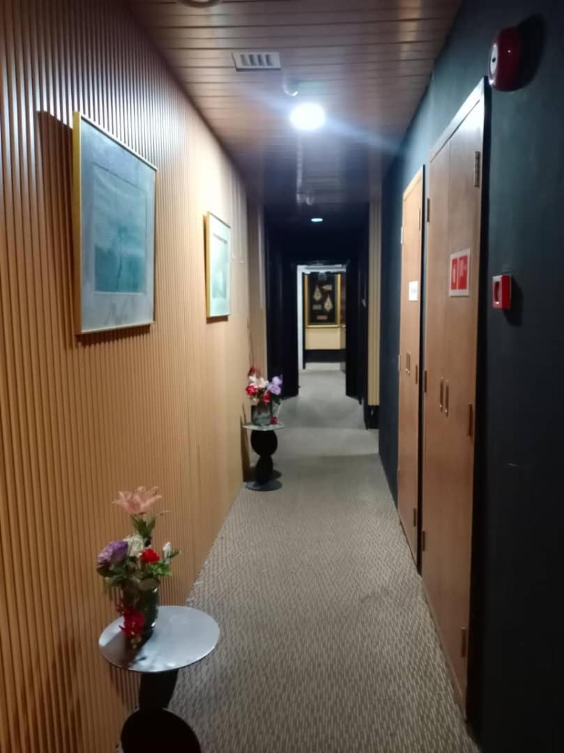 Golden Leaf Boutique Hotel Nusa Idaman Formerly Known As Ariana Hotel جوهر بهرو المظهر الخارجي الصورة