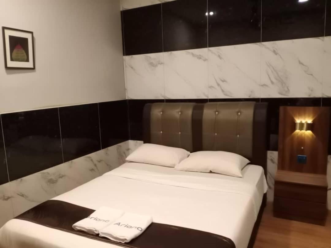 Golden Leaf Boutique Hotel Nusa Idaman Formerly Known As Ariana Hotel جوهر بهرو المظهر الخارجي الصورة